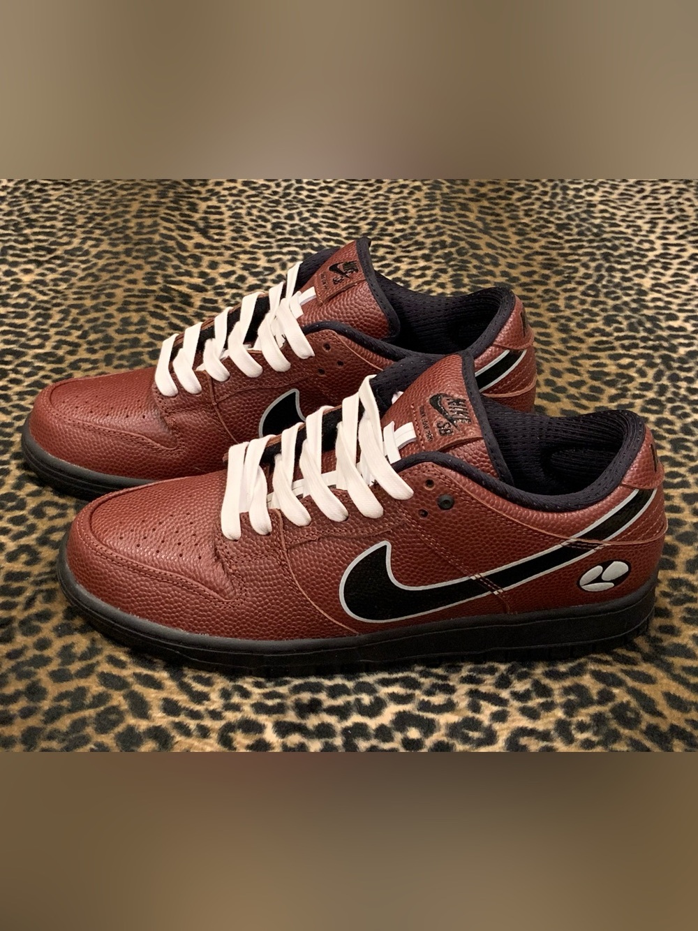 Nike - Picture 2 of 8
